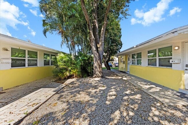 Building Photo - 620 SW 10th St