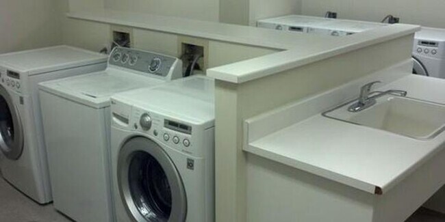 Building Photo - 1 bedroom in San Francisco CA 94111