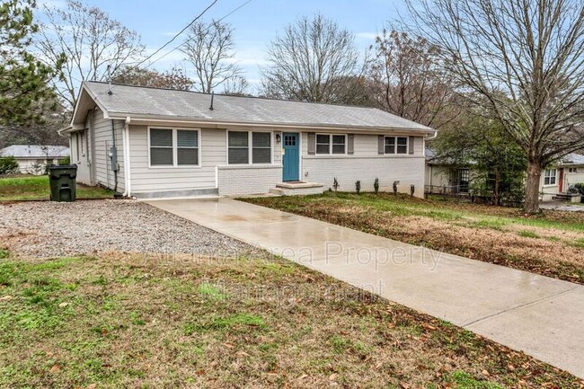 Building Photo - 2537 Walton Way SW