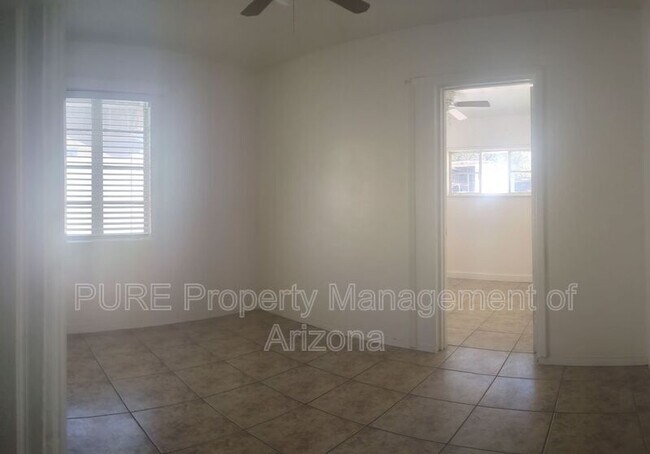 Foto del edificio - 259 E Erie St