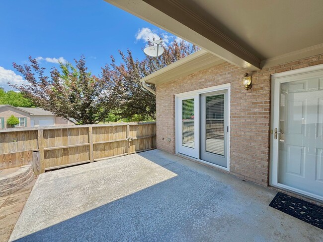 Building Photo - Beaver Creek 3 Bedroom/2 Bathroom Condo