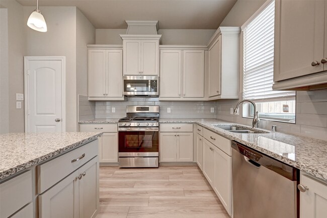 Building Photo - 5039 Pr Ter Ln