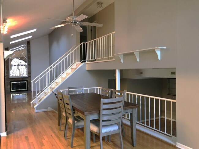Building Photo - 3890 Windjammer Ln