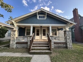 Building Photo - 833 E 21st Ave