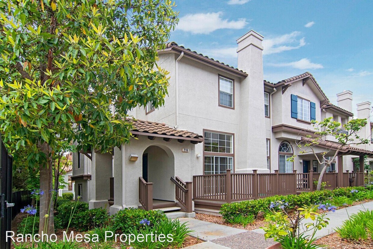Primary Photo - 10254 Wateridge Cir