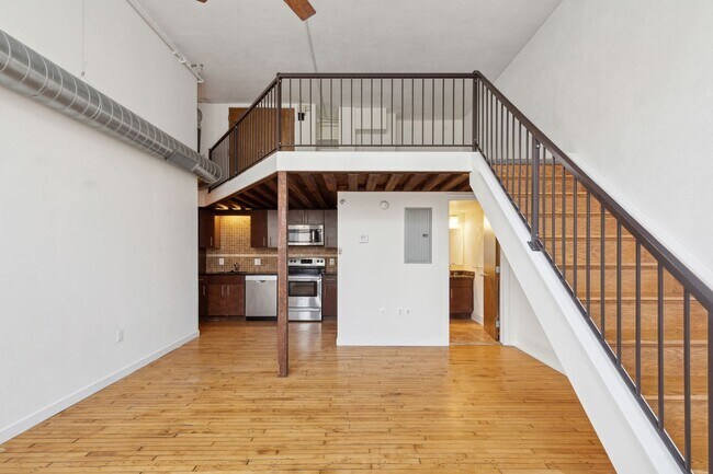Foto del edificio - Newly Renovated Condo Center City