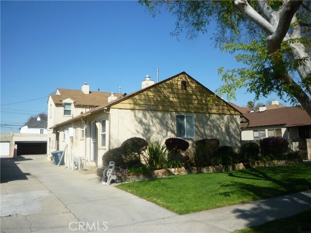 Foto del edificio - 15709 Brighton Ave