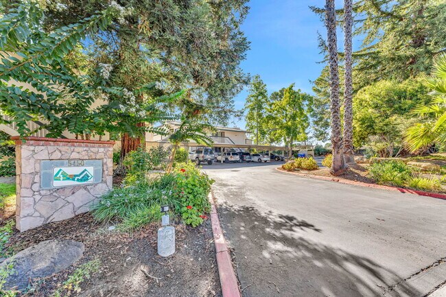 Building Photo - 5450 Concord Blvd