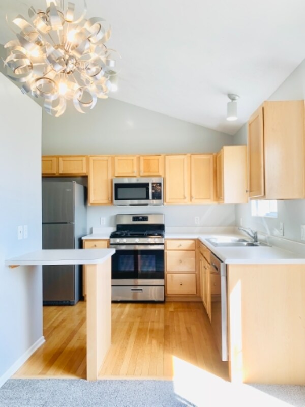 Primary Photo - 16511 Yates St