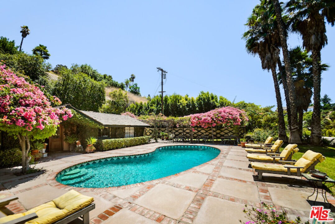 Primary Photo - 4600 Balboa Ave