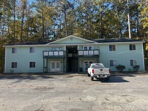 Building Photo - 435 Haltiwanger Rd