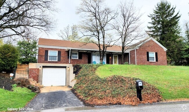 Building Photo - 1371 Irving Rd