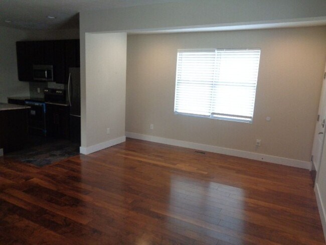 Building Photo - 2360 Indiana Ave  (43202)  ( OSU for 8-15-...