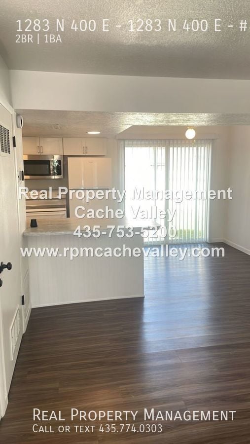 Foto del edificio - 1283 N 400 E