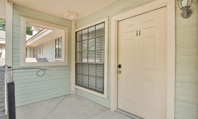 Foto del edificio - 4900 Floyd St