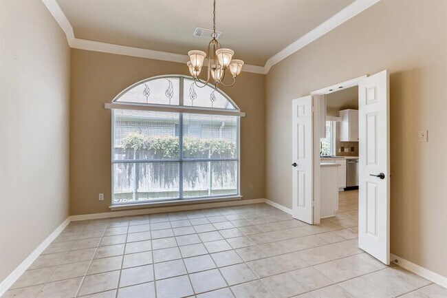 Building Photo - 6312 Taylorcrest Dr