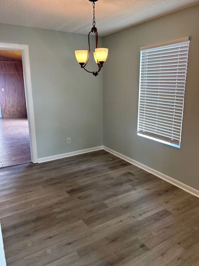 Foto del edificio - 4808 Sherri Ln
