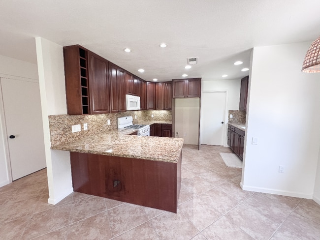 Building Photo - 77215 Minnesota Ave