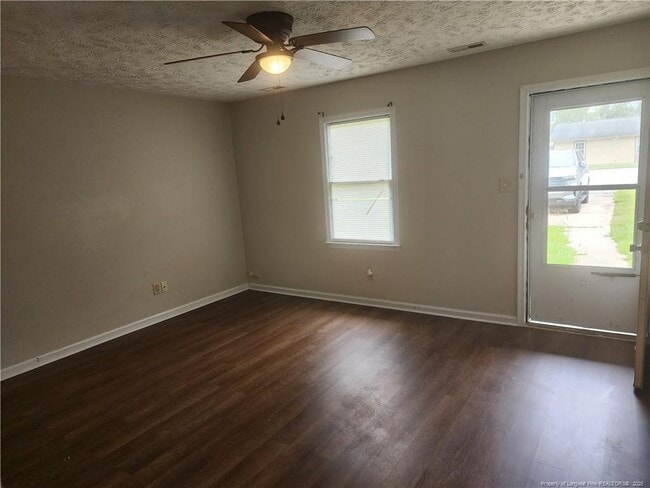 Foto del edificio - 116 Eulon Loop