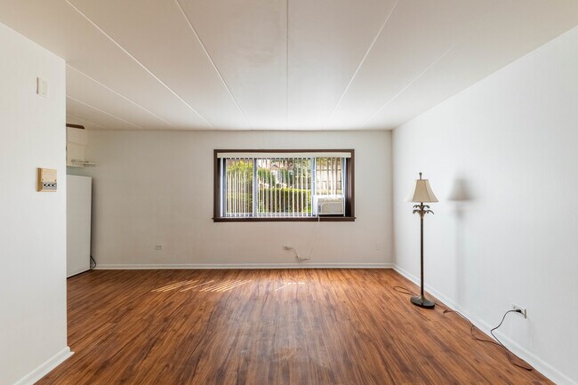 Foto del edificio - 109 S Elmwood Ave