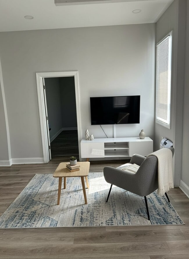 Photo - 500 N Vodges St Apartment