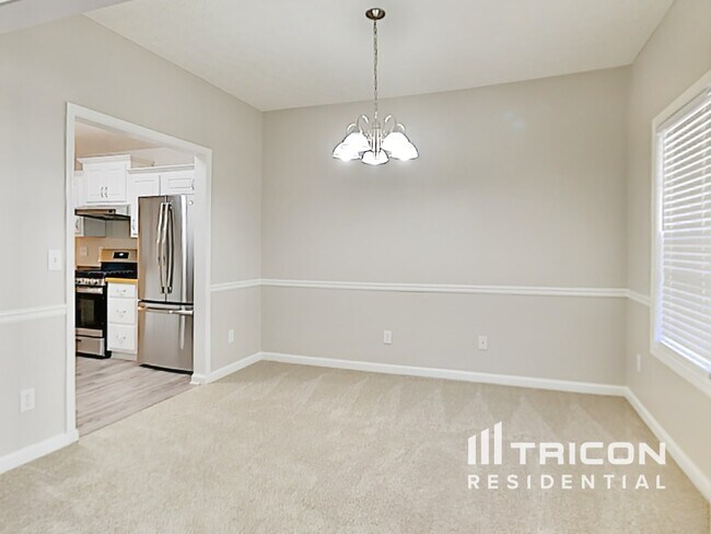 Foto del edificio - 348 Shadowbrooke Cir SW