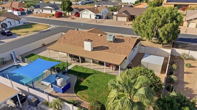 Building Photo - 6101 E Greenway Ln