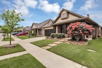 Building Photo - 1708 Cole Ln