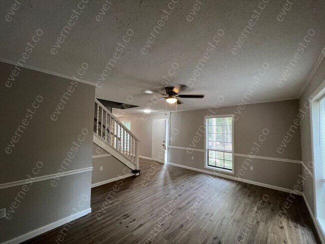 Building Photo - 1514 Drennon St