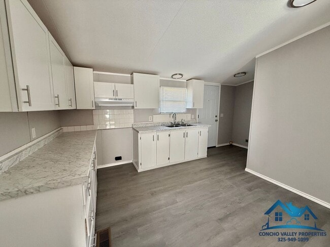 Foto del edificio - For Sale or Rent-to-own - 3 Bed/ 2 Bath on One Acre in Grape Creek