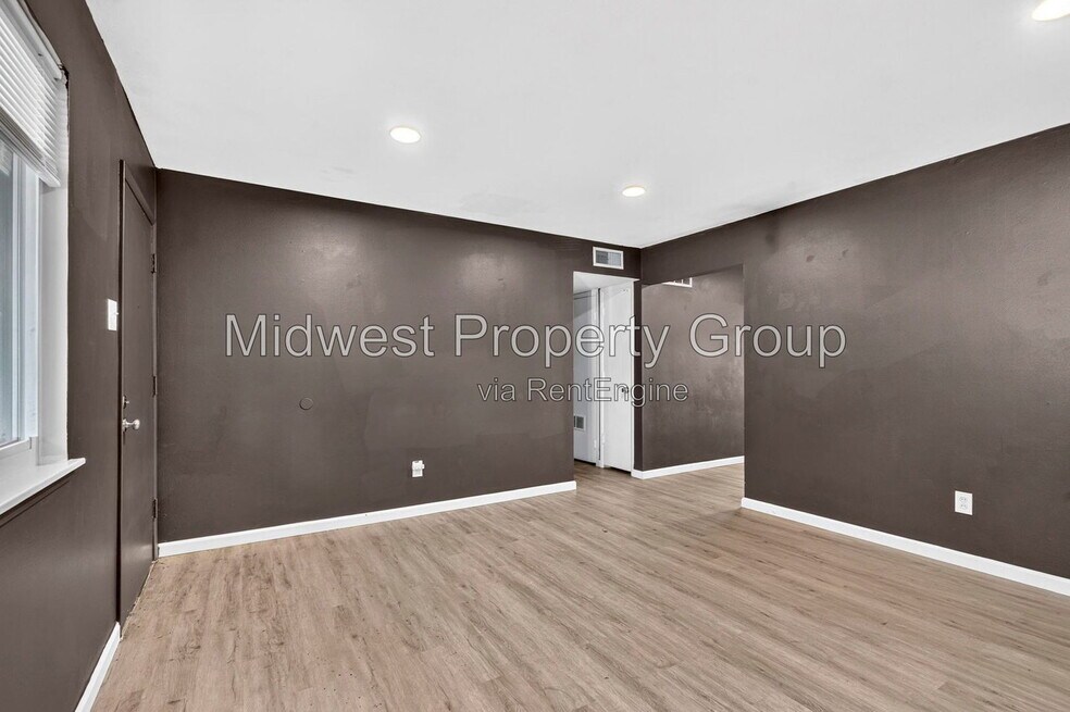 690 Central Pkwy