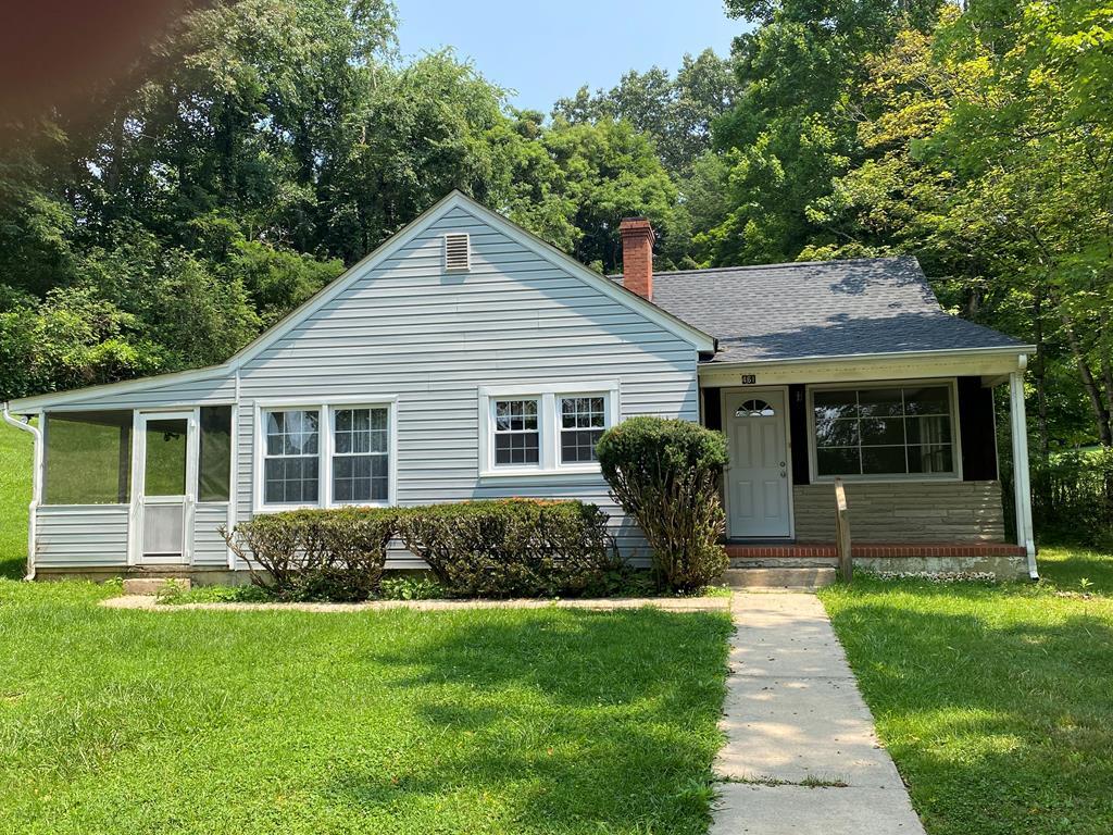 Primary Photo - 461 Shady St