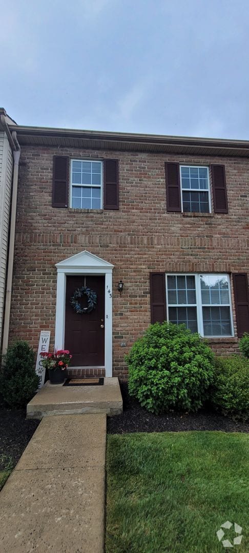 Building Photo - 143 Greenland Dr