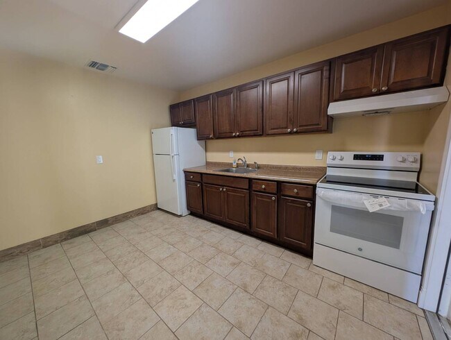 Foto del edificio - 815 NW River Shores Blvd