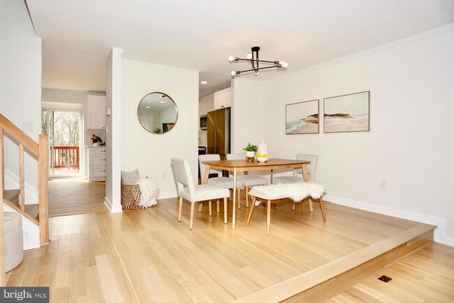 Building Photo - 1515 Templeton Pl