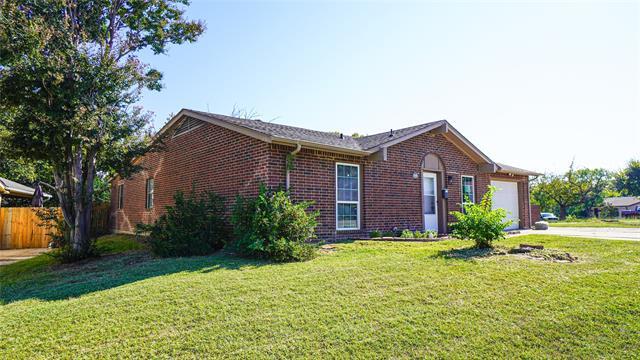 Foto del edificio - 1221 Cove Dr