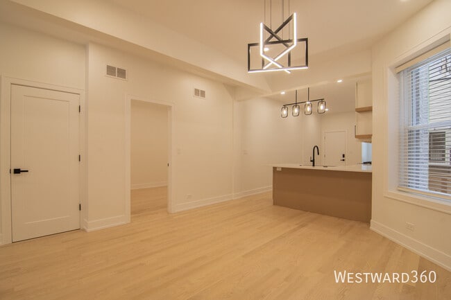 Photo - 3720 N Racine Ave Apartment