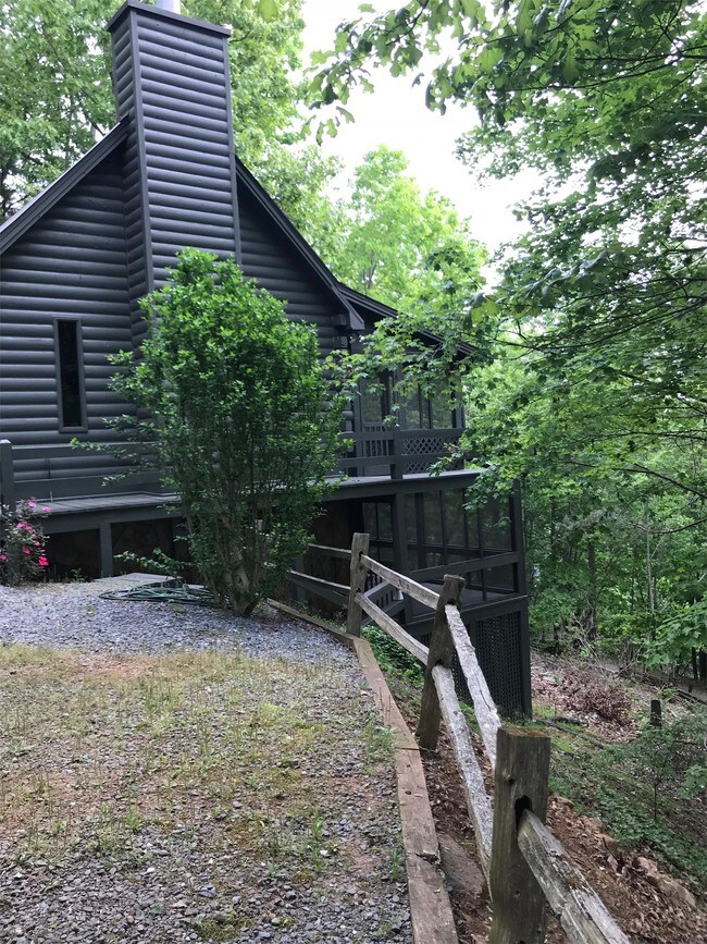 Building Photo - 25 Eagles Nest Ln