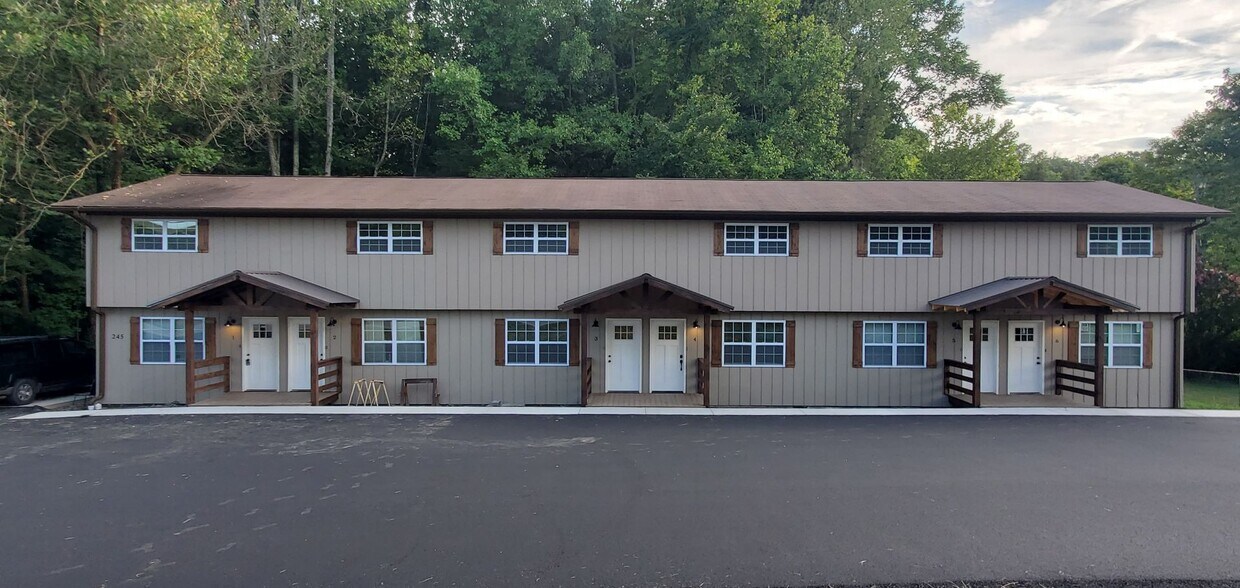 Townhouse for Rent - Townhouse  for Rent