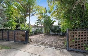 Building Photo - 1230 Stillwater Dr