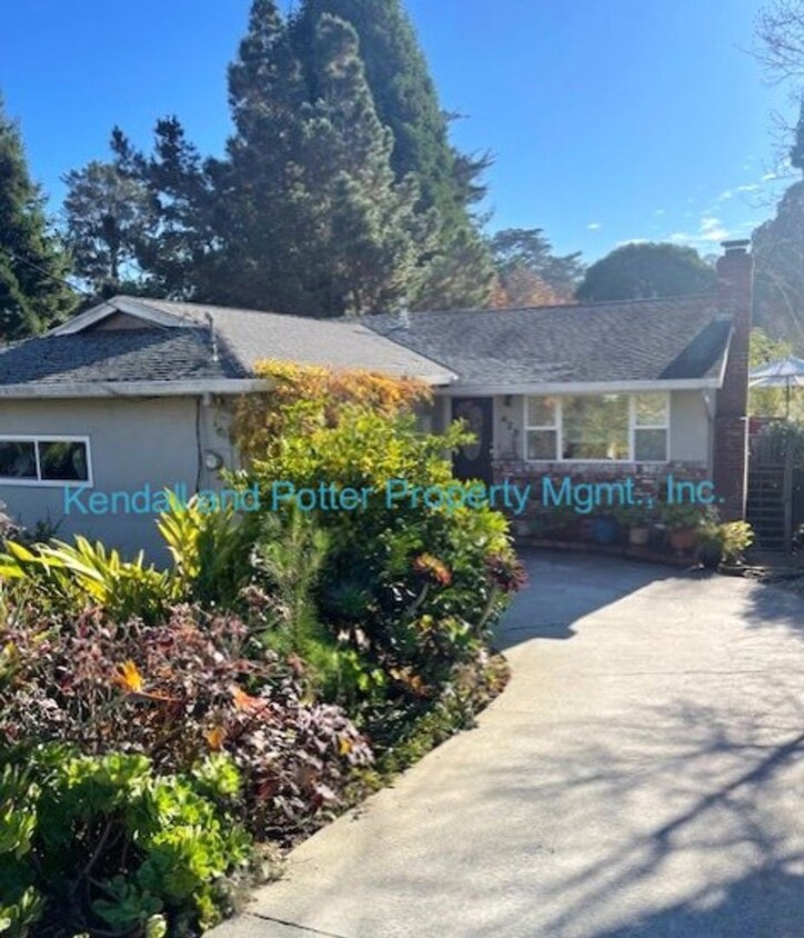 Foto principal - Charming 2 Bed/2 Bath Aptos Home