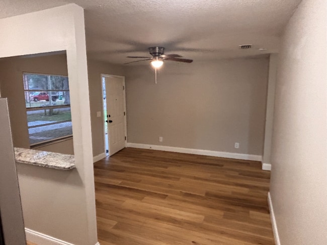 Foto del edificio - 38351 A Ave