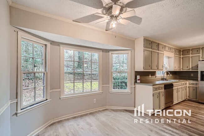Building Photo - 1337 Arlene Ct SW