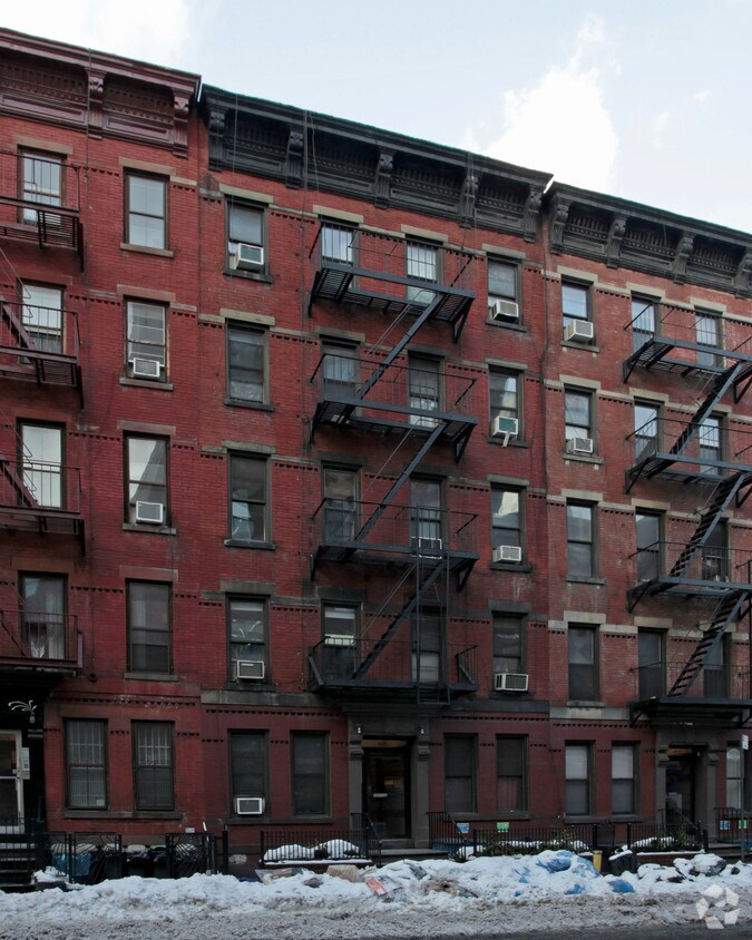 Foto principal - 425 W 45th St