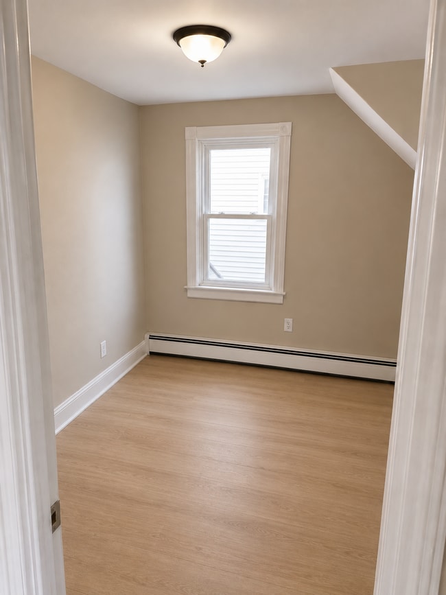 Building Photo - 748 Atwells Ave