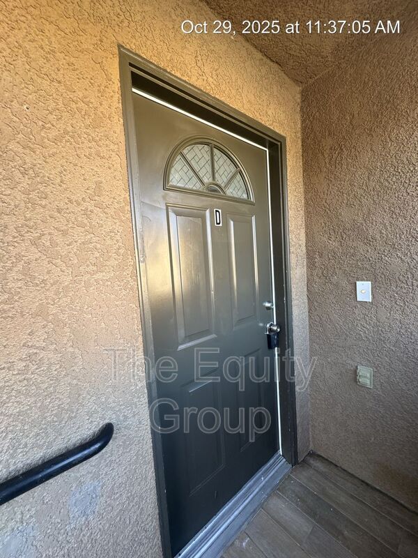 Foto del edificio - 4243 W Walnut Ave