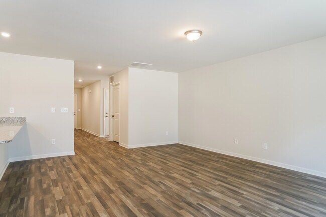 Building Photo - 209 Kyles Dr, Tarboro, NC