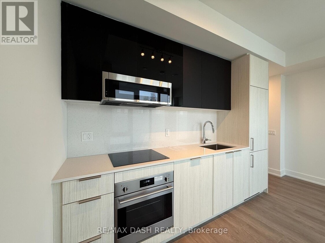 Photo principale - 308-2308 Jarvis St