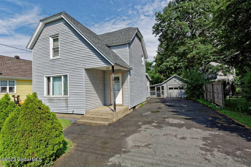 Primary Photo - 3152 N Thompson St