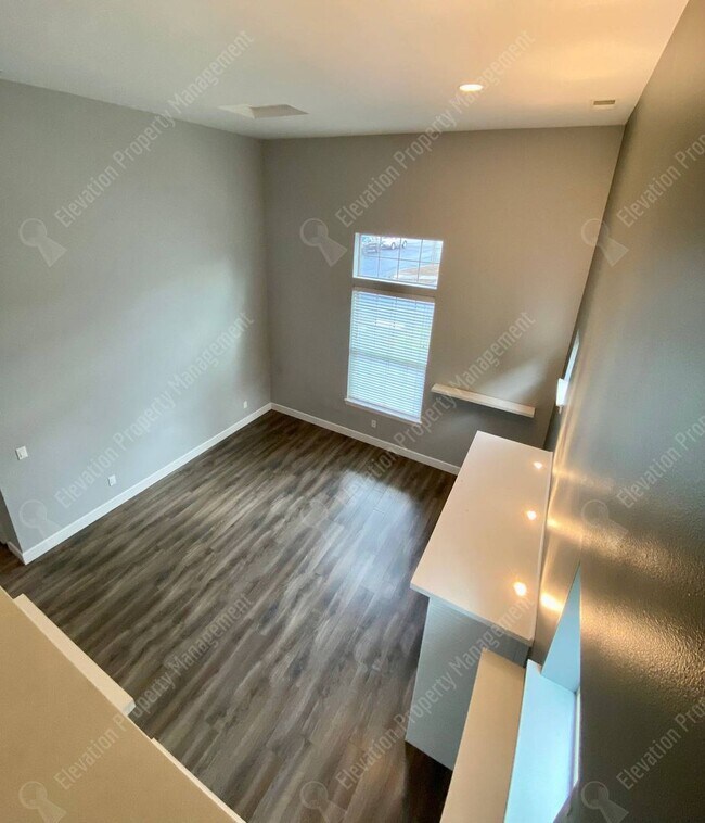 Foto del edificio - 3-BR Craftsman home in NE Bend- Boyd Acres